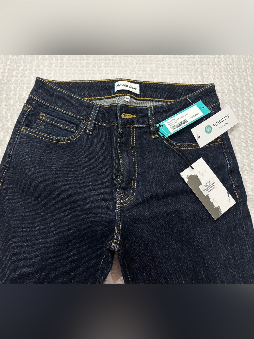 NWT Studio Blue Mid Rise Straight Leg Jean, 4P/27P